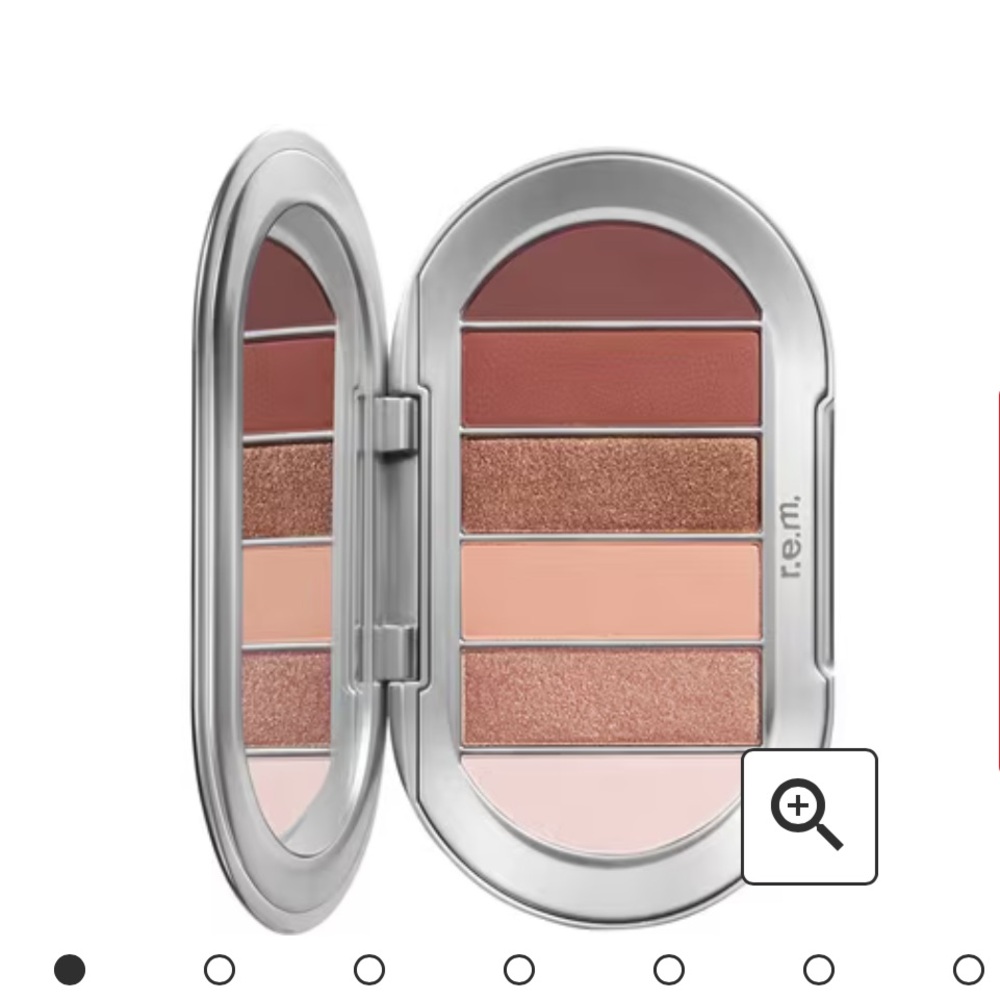 r.e.m. Eyeshadow Pallete